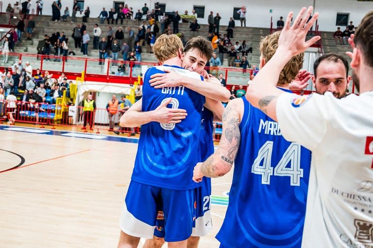L’Adamant fa sua gara 3, ora il primo match point salvezza