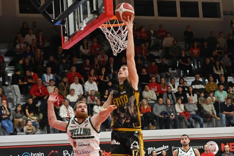 Adamant Ferrara, sotto canestro arriva Leonardo Guerrieri